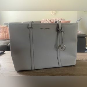 Michael Kors- Jet Set Travel Large Saffiano Leather Tote Bag (Gray)